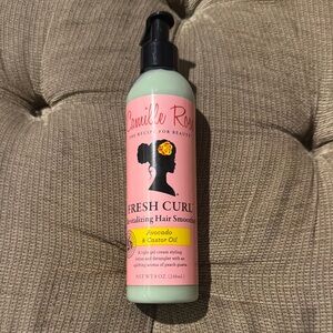 Fresh Curl Revitalizing Hair Smoother - Green